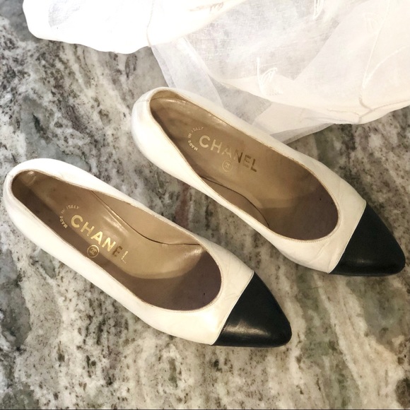 SOLD | CHANEL Black White Heels 6.5 - Picture 3 of 10